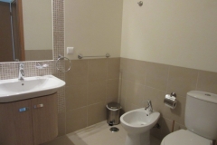 En-suite bathroom